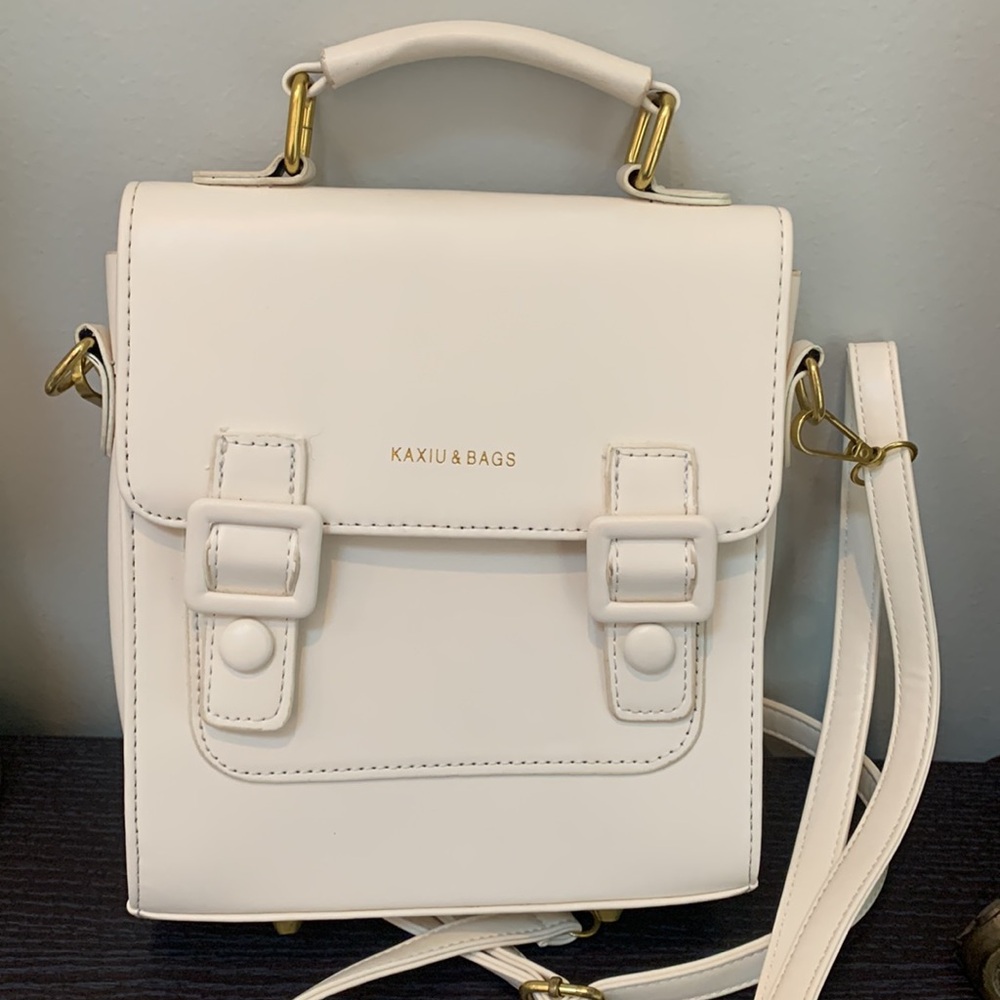 Trendy Flip Backpack / Handbag With 3 Snap Closure - Picture 4 of 8